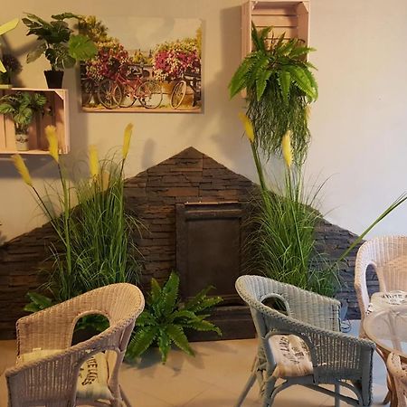Owr Piramida 2 Hotel Darlowko Ngoại thất bức ảnh