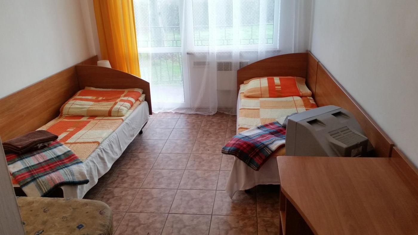 Owr Piramida 2 Hotel Darlowko Ngoại thất bức ảnh